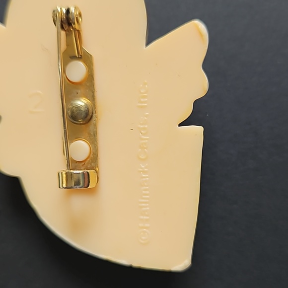 Hallmark Cards Angel Pin - Picture 4 of 6